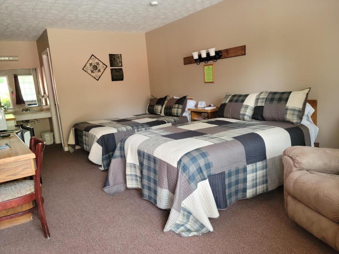Bay Springs Country Inn & Marina Centre 외부 사진