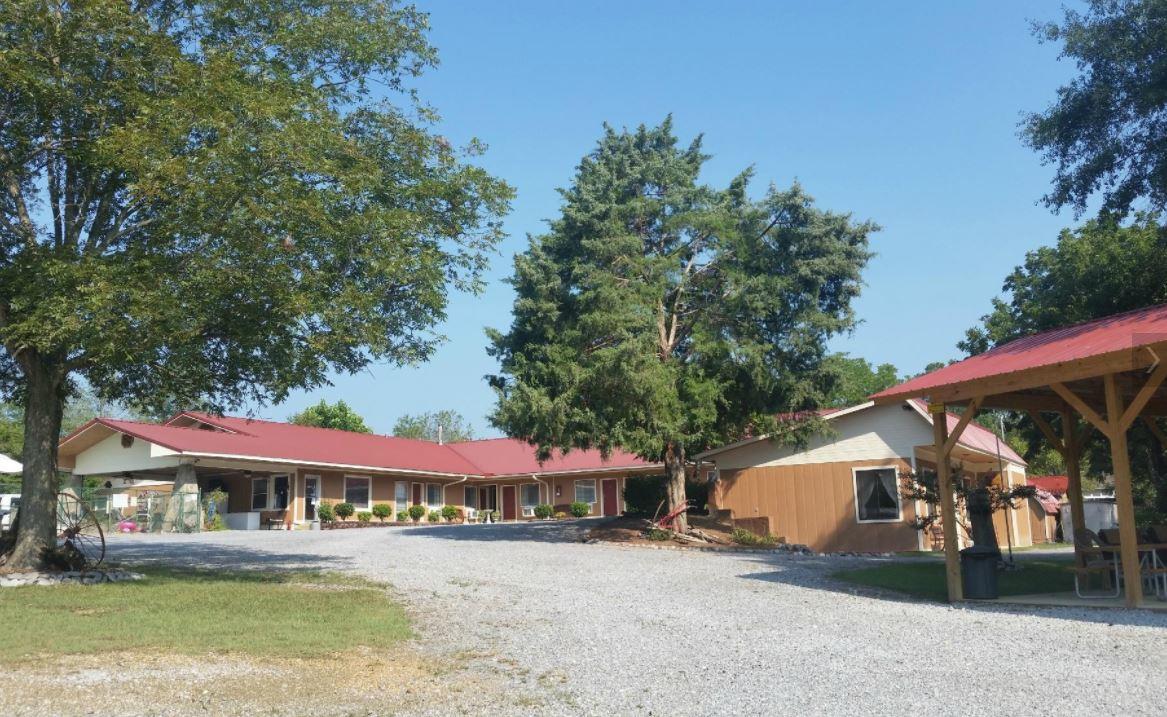 Bay Springs Country Inn & Marina Centre 외부 사진