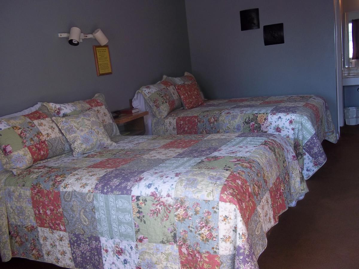 Bay Springs Country Inn & Marina Centre 외부 사진